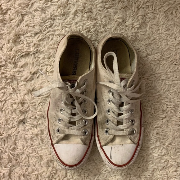 White low top converse - Picture 1 of 3